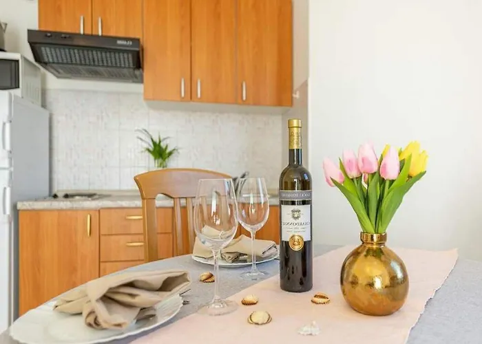 Daire Anamarija - One Bedroom With Balcony - 6