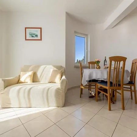 Apartament Anamarija - One Bedroom With Balcony - 6